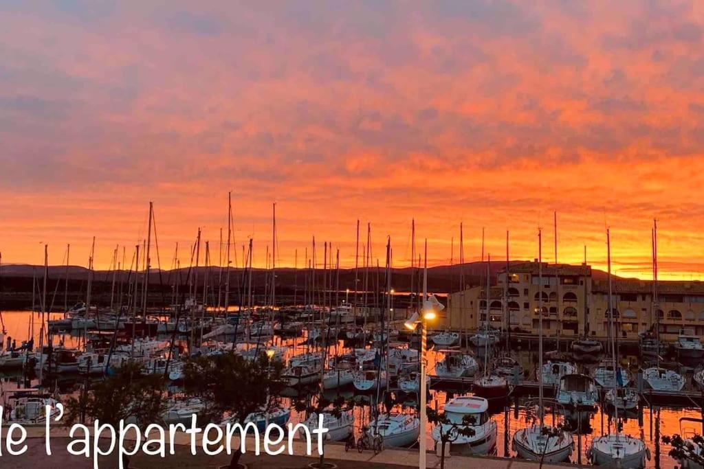Avec Vue Sur Le Port Apartment